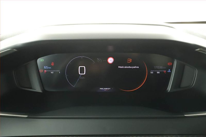 Peugeot 208 (2024) 1.2 PureTech, ČR,1.maj - fotka 9 z 14