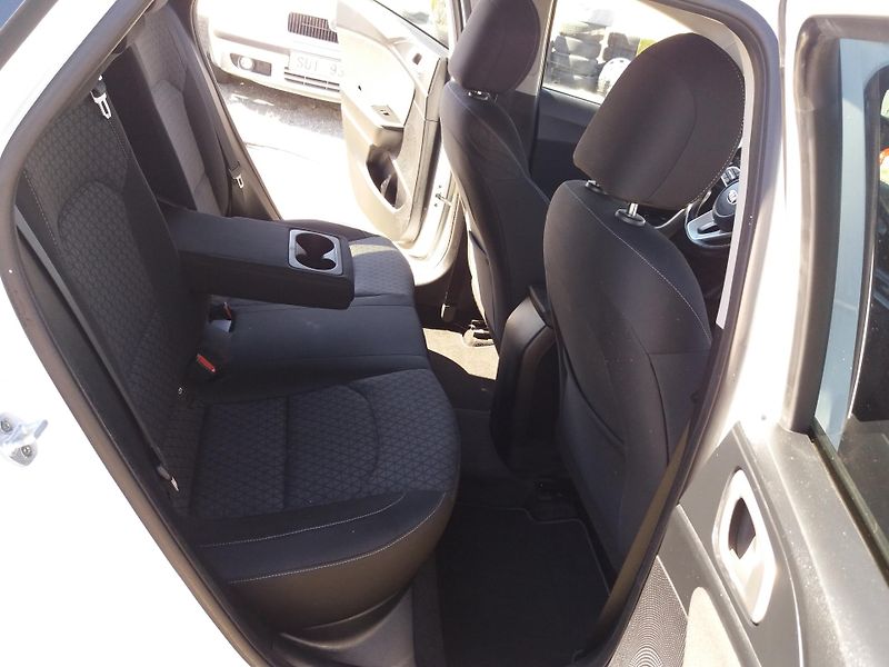 Kia Ceed 1.6CRDi,100kW,1.MAJITEL-ČR!! - fotka 20 z 29