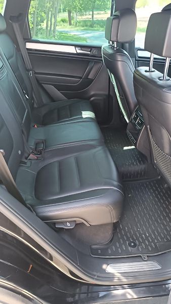 Volkswagen Touareg 3,0TDi 176kW Nové v ČR - fotka 24 z 44