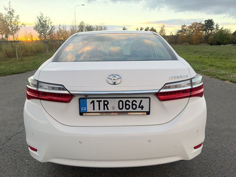 Toyota Corolla 1,6 97 kW-BENZIN  24 050 KM , - fotka 4 z 12