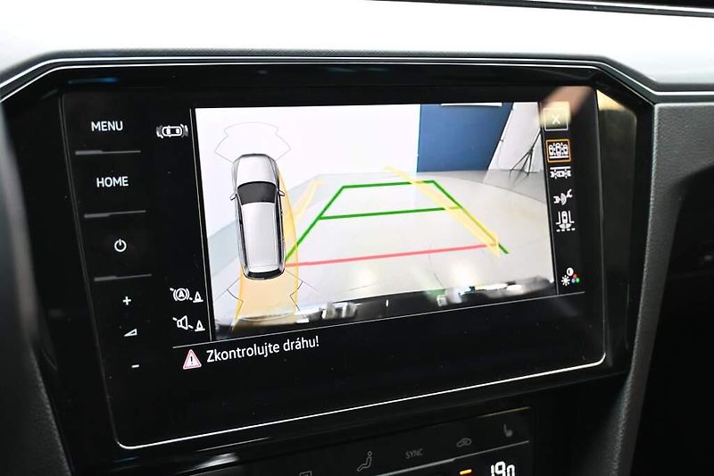 Volkswagen Passat (2023) 2.0 LED ACC VIRTUAL Tažné kame - fotka 23 z 38