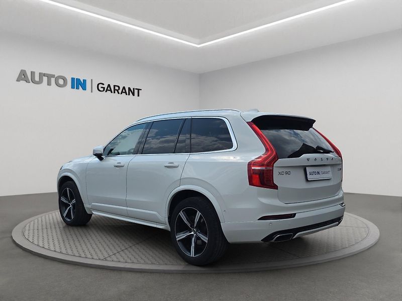 Volvo XC90 (2018) R Design D5 173kw 4x4, tažné, - fotka 7 z 27