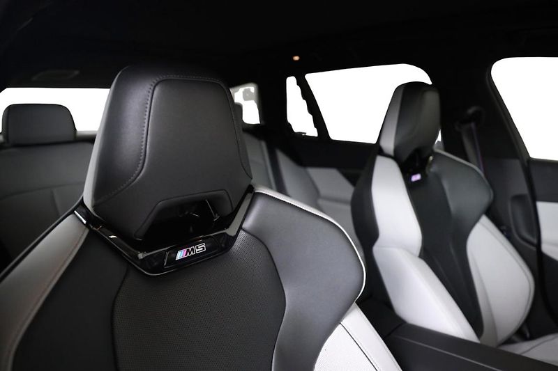 BMW M5 Touring - fotka 28 z 34