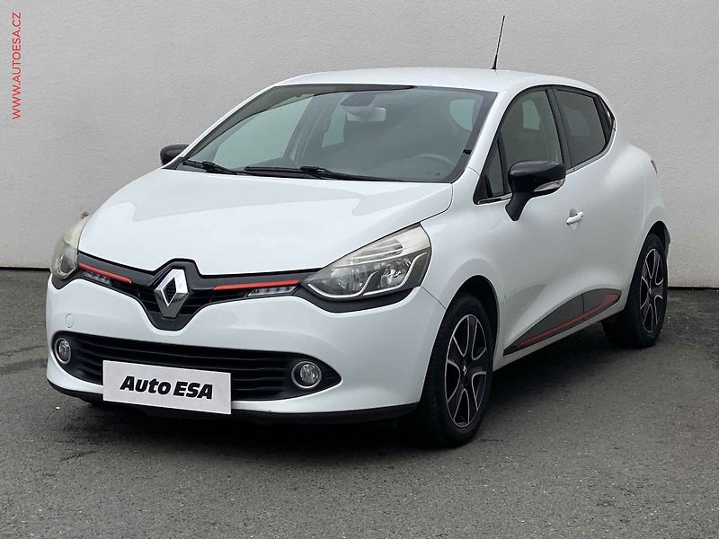 Renault Clio (2013) 1.2 i, ČR, AC, výhřev sed - fotka 3 z 17