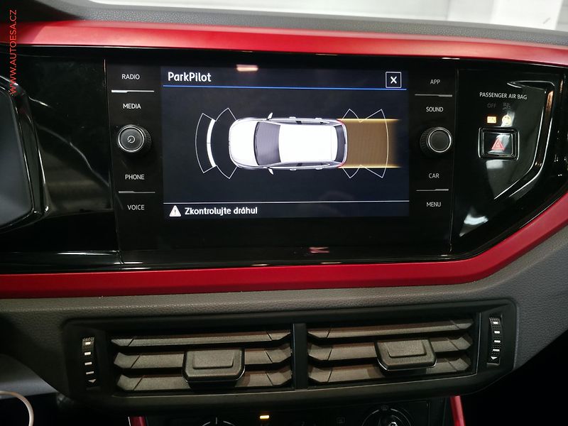 Volkswagen Polo (2019) 1.0 TSi, ČR, Beats - fotka 14 z 16
