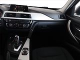 BMW Řada 3 (2017) 320 d xDrive, 4X4, Automat - náhled 8