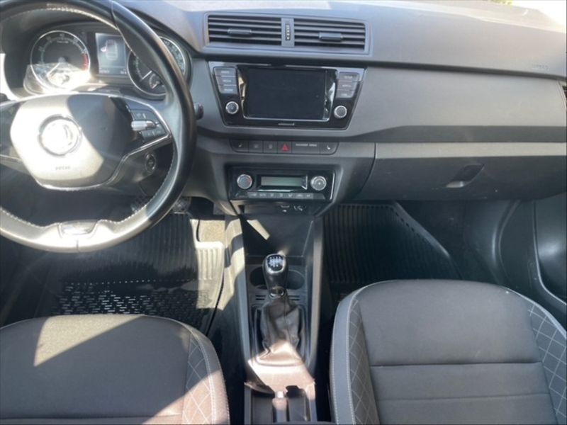 Škoda Fabia 1,0 TSI 70 Ambition - fotka 10 z 11