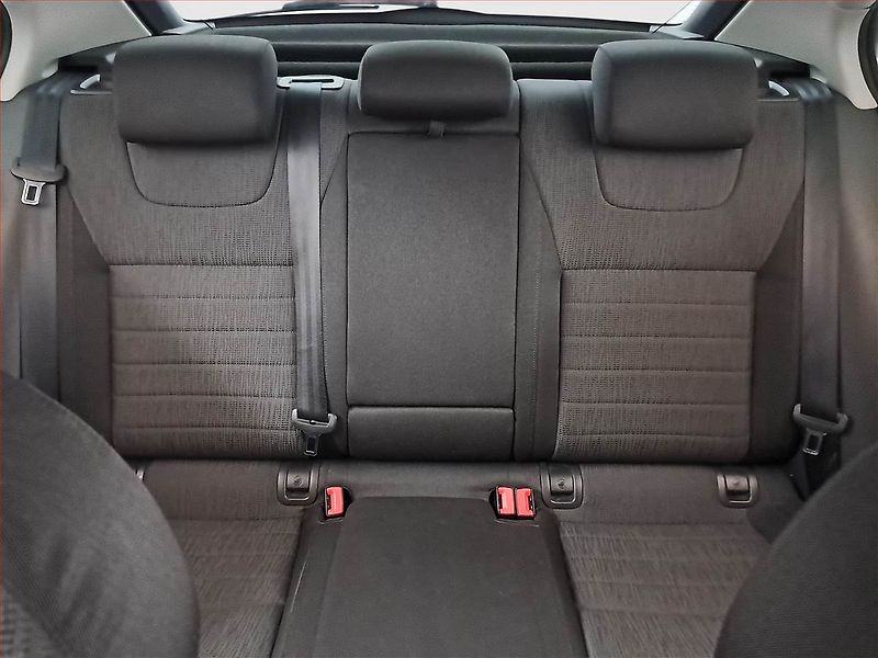 Škoda Octavia (2013) Ambition 1.6 TDI, Tempomat - fotka 10 z 18