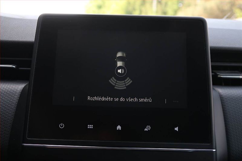 Renault Clio (2022) Zen 1.0 TCe, LPG, ČR,1.maj - fotka 17 z 17