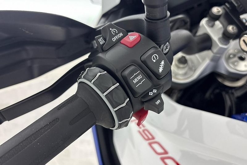 BMW MOTO F 900 XR - fotka 10 z 14