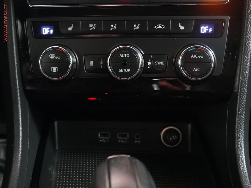 Seat Ateca (2019) 1.5 TSi 4Drive, Xcellence - fotka 17 z 22