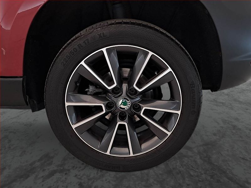 Škoda Yeti (2012) 1.2 TSI, Automat, Serv.kniha - fotka 15 z 17