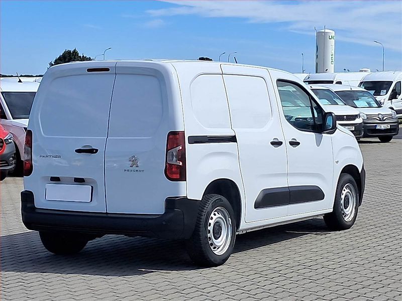 Peugeot Partner (2022) 1.5 BlueHDi, ČR, 1Maj, DPH - fotka 5 z 13