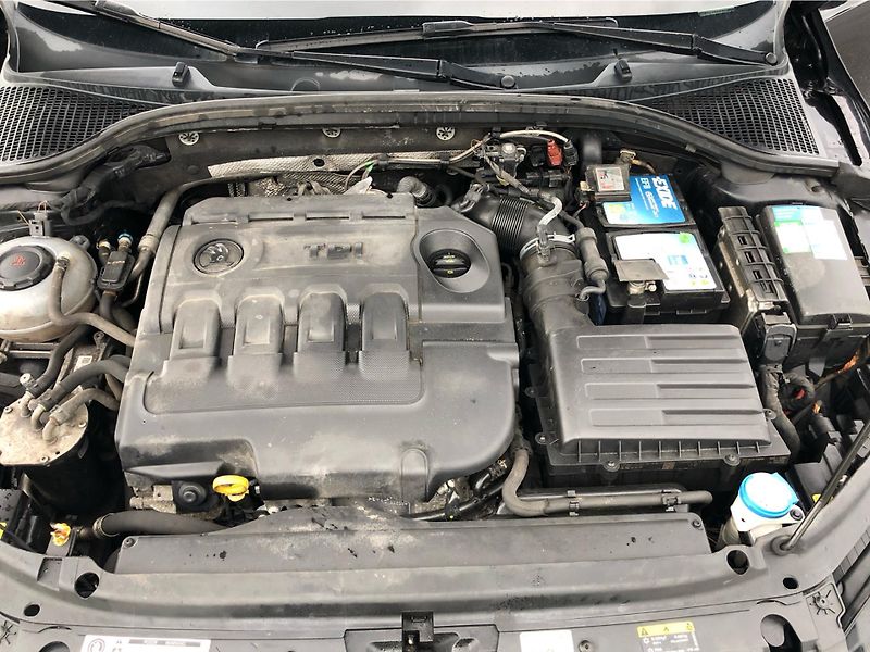 Škoda Octavia Combi 2,0 TDI DSG L&K 135 kW - fotka 30 z 30
