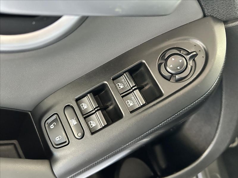 Fiat 500X 1,6   81kW,POP PLUS,SERVISKA - fotka 8 z 19