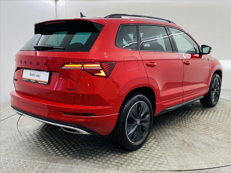 Škoda Karoq 2,0 TDI 110kW DSG 4x4 SportLin - fotka 2 z 26