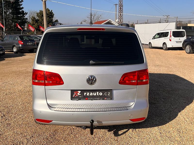 Volkswagen Touran 1.6TDi 77kW*WEBASTO*VÝHŘEV SED - fotka 4 z 34
