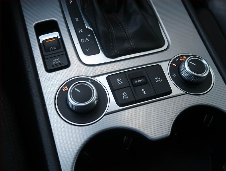 Volkswagen Touareg (2015) 3.0 TDI - fotka 19 z 31