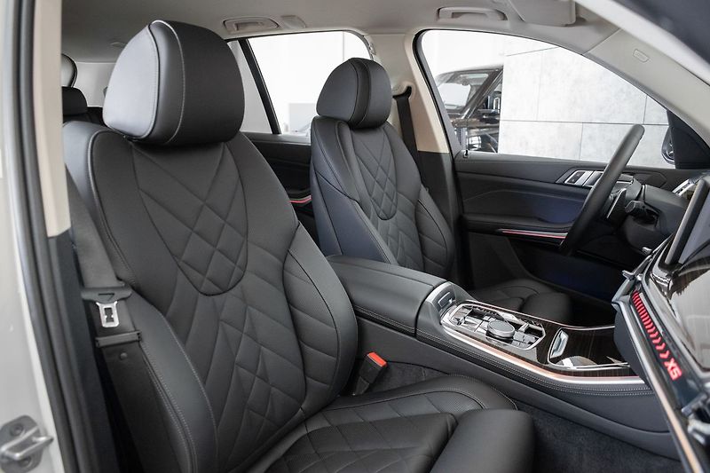 BMW X5 xDrive50e ZÁRUKA*AIR*TANŽÉ*ČR - fotka 12 z 47