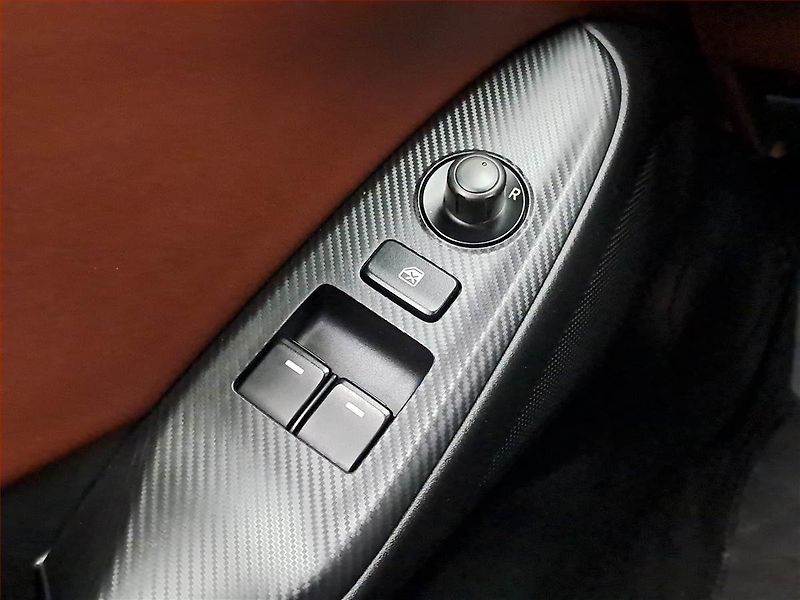 Mazda MX-5 (2017) 2.0 - fotka 16 z 17