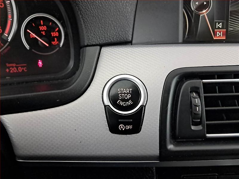 BMW Řada 5 (2013) 530d xDrive, 4X4, Automat - fotka 17 z 30