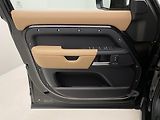 Land Rover Defender (2026) D350 X-DYNAMIC HSE AWD AUT - náhled 7