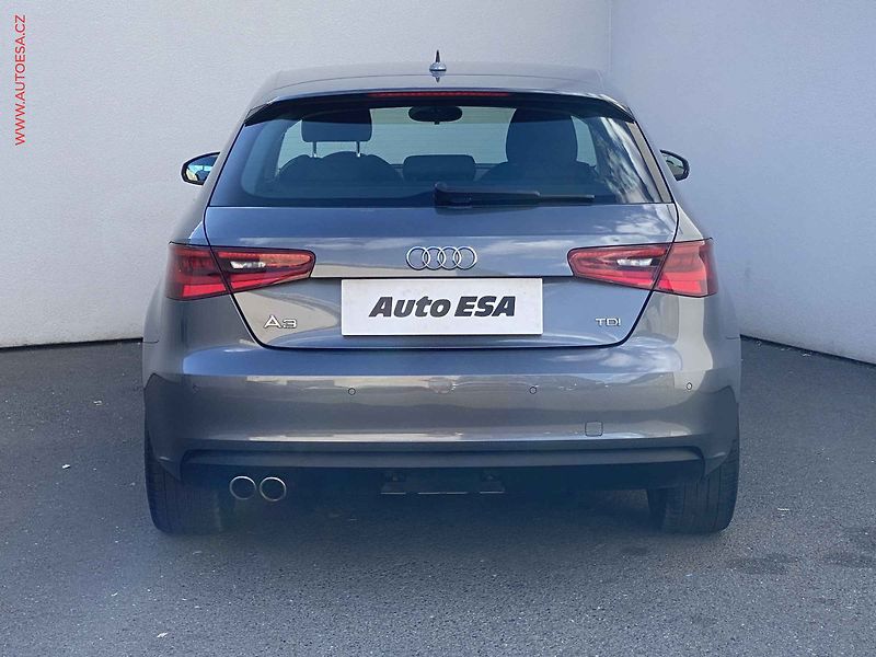 Audi A3 (2014) 2.0 TDi, Bixen, navi, TZ - fotka 5 z 20