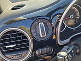 Volkswagen Beetle CABRIO 2,0TDI DSG CUP KAMERA  - náhled 20