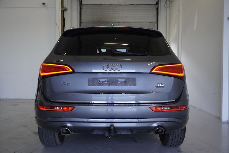 Audi Q5 3,0 TDI QUATTRO AUTOMAT - fotka 6 z 28