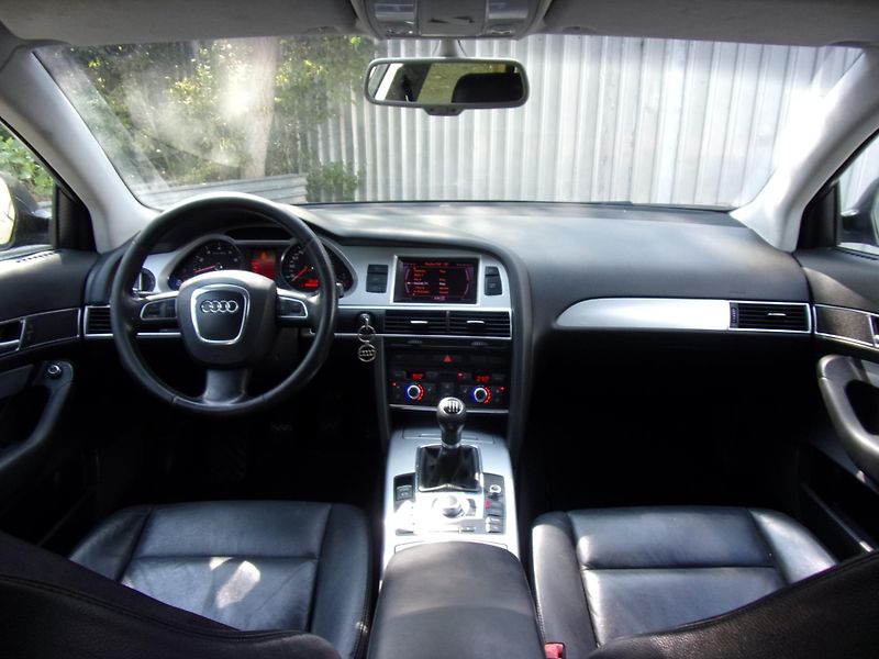 Audi A6 (2011) 2.0T 125kW S-LINE KŮŽE MANUÁL - fotka 10 z 20