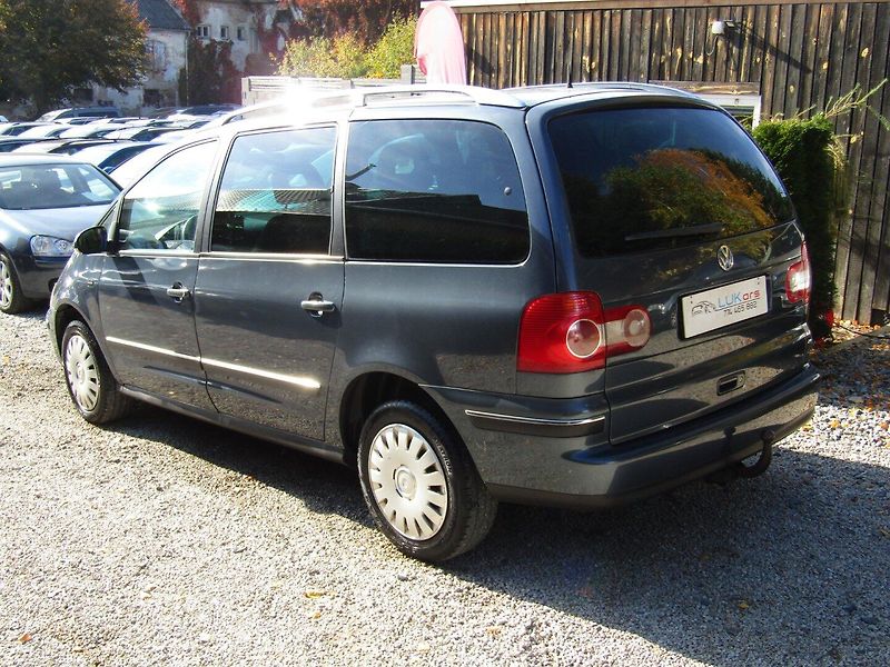 Volkswagen Sharan (2004) 1.9 TDI 85kW 7 SEDADEL - fotka 5 z 35
