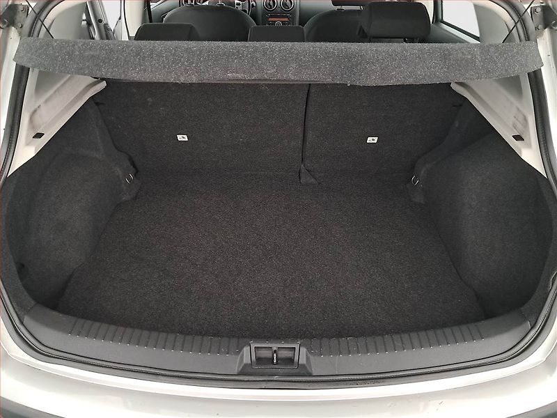 Nissan Qashqai (2009) 1.6, Tempomat - fotka 14 z 16