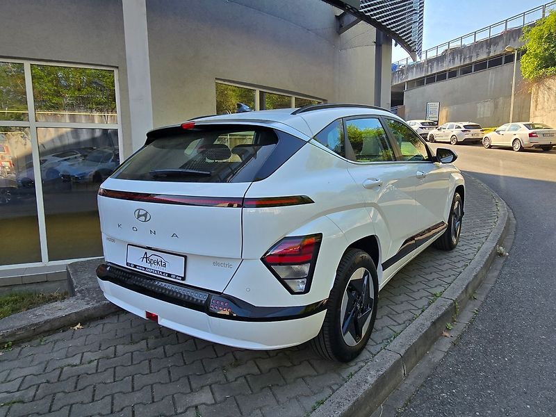 Hyundai Kona (2026) 64.8kwh Smart Range Clima - fotka 5 z 25