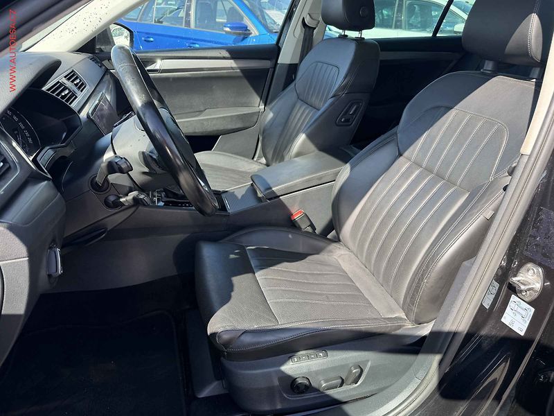 Škoda Superb (2018) 2.0 TDI, ČR, Style, DSG, kůže - fotka 9 z 18
