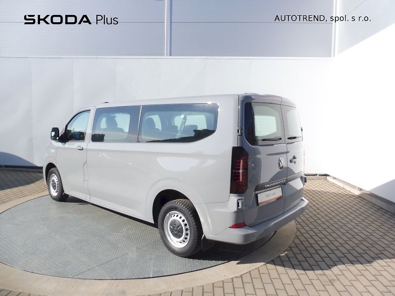 Volkswagen Transporter (2025) Kombi DR 2,0 TDI 110kW - fotka 24 z 27