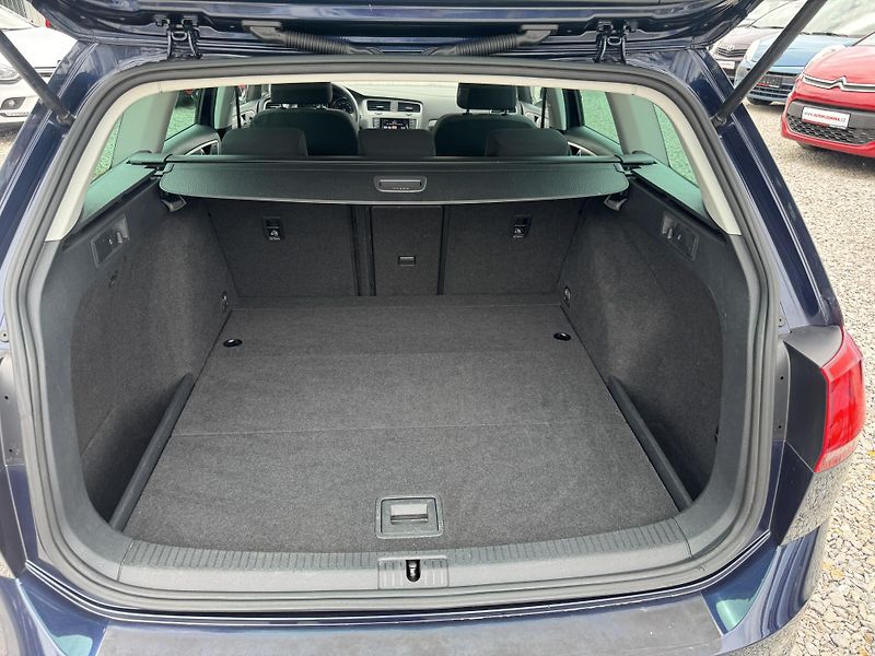 Volkswagen Golf Variant (2014) 7-1.6TDi,KOMPLET SERVIS - fotka 18 z 43