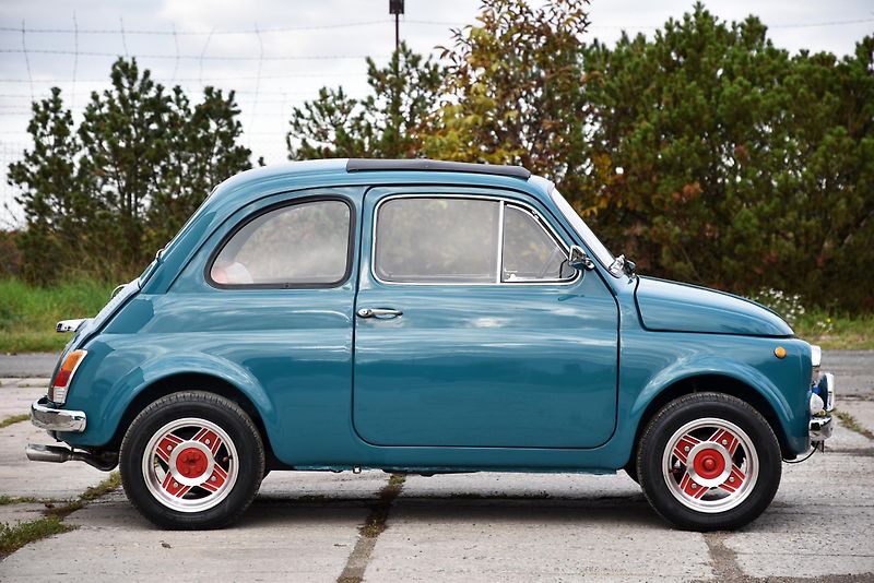 Fiat 500 (1971) 110 F BERLINA 650 ccm - fotka 2 z 33