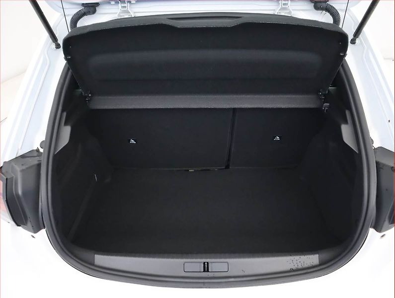 Peugeot 208 (2023) Active Pack 1.2 PureTech - fotka 14 z 19