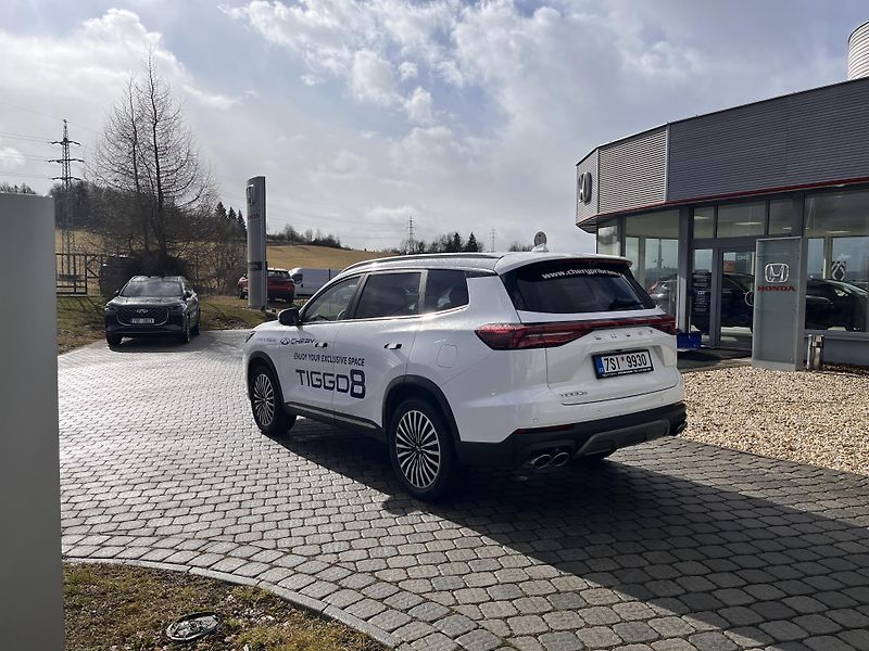 Chery Tiggo 8 (2026) 1,6 ICE UNIQUE demo vůz - fotka 4 z 37