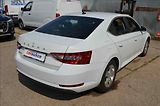 Škoda Superb (2021) 2,0 TDI AMBITION - náhled 3