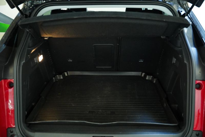 Peugeot 3008 - fotka 9 z 15