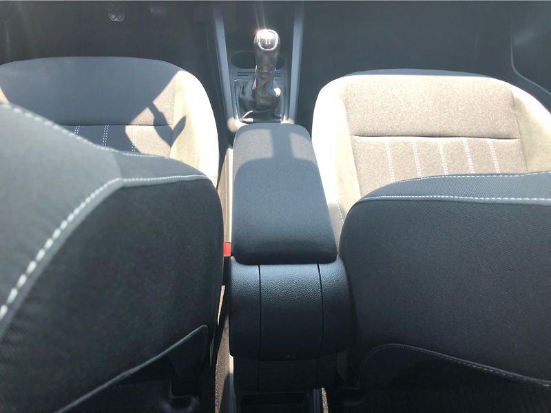 Škoda Fabia 1.0 TSi STYLE PLUS - fotka 22 z 27