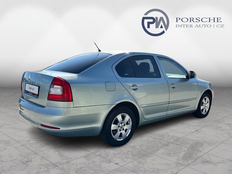 Škoda Octavia 1.6 MPi 75kW Ambiente Plus - fotka 7 z 29