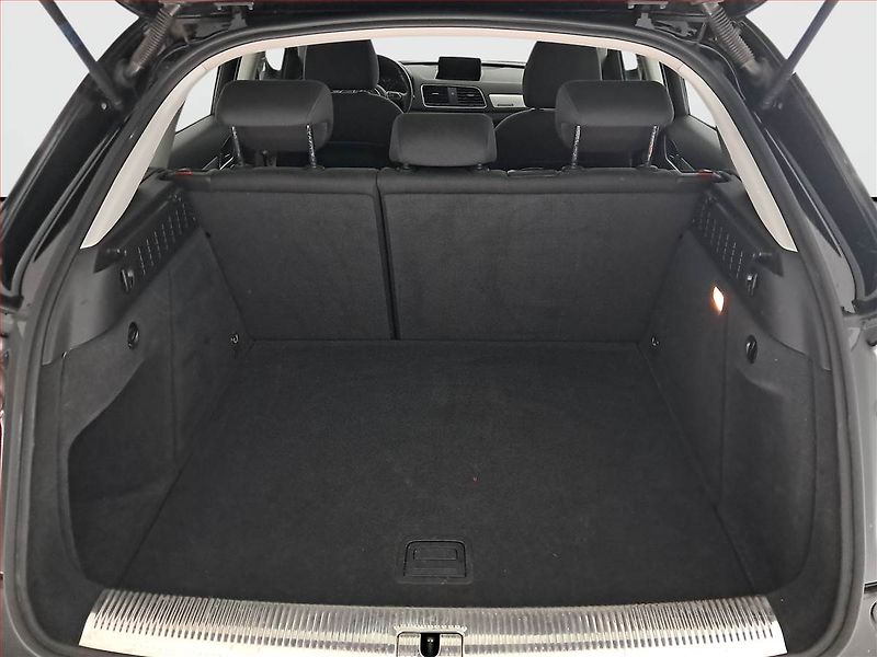 Audi Q3 (2014) 2.0 TDI, 4X4, Automat, Navi - fotka 14 z 20