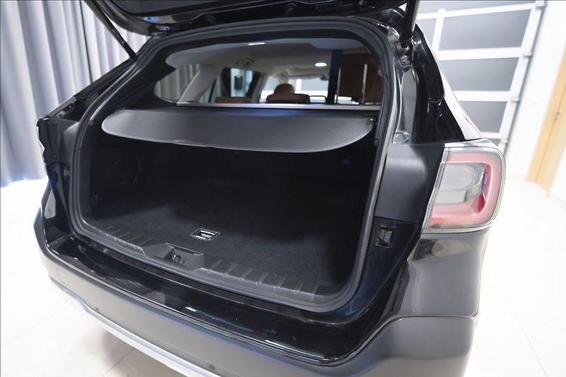 Subaru Outback 2,5 i AT AWD NAVI KAMERA TAŽNÉ - fotka 41 z 45