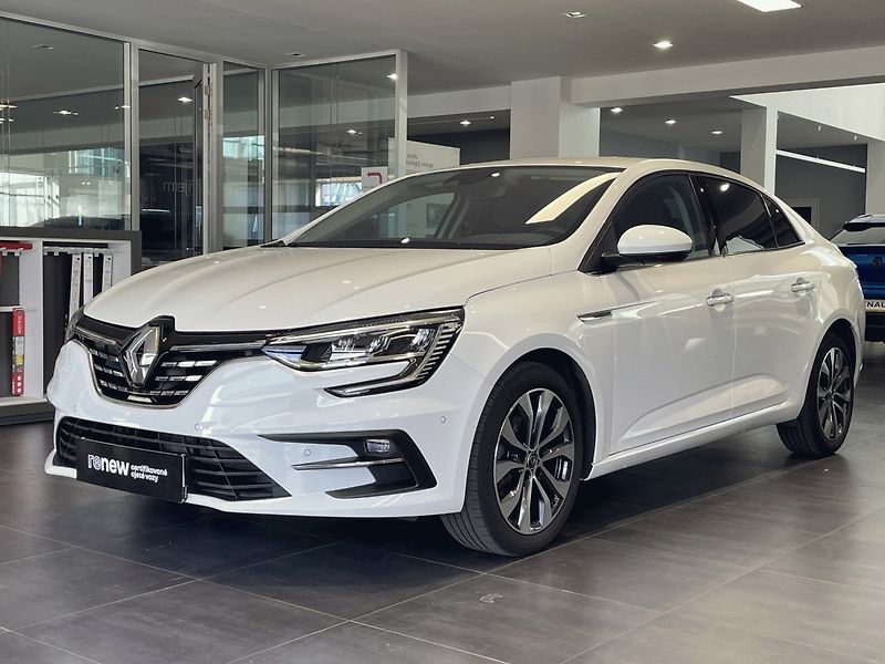 Renault Mégane (2023) GrandCoupé INTENS 1,3TCe 140k - fotka 1 z 20