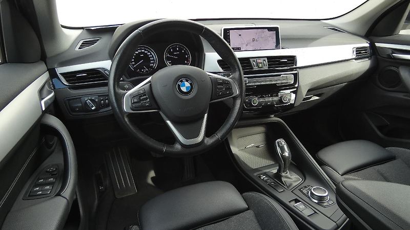 BMW X1 s Drive18d - fotka 5 z 24