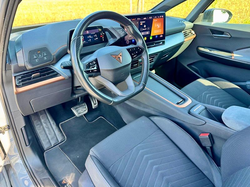 Cupra Born (2022) 58kWh, SOH 86%,KEYLESS - fotka 8 z 19