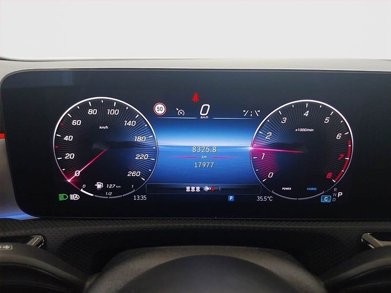 Mercedes-Benz CLA (2024) 180 - fotka 11 z 17