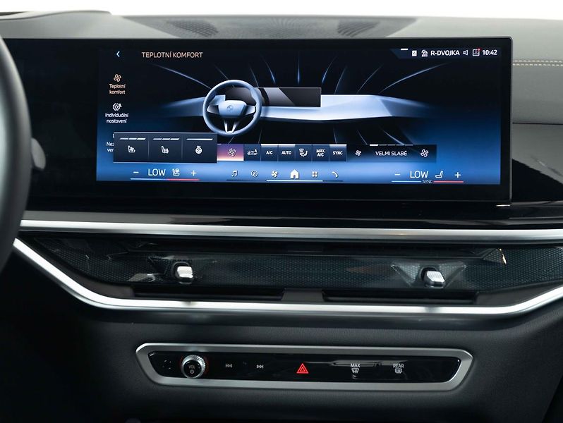 BMW X6 xDrive30d - fotka 14 z 22